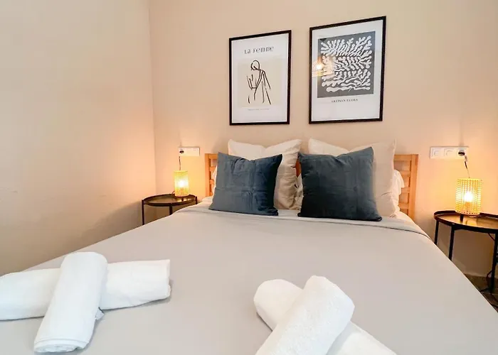 Cozy & Sunny Carihuela Park Apartment *