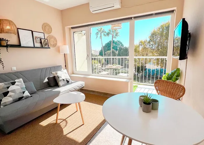 Cozy & Sunny Carihuela Park