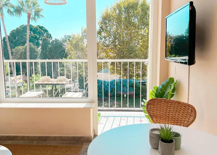 Cozy&sunny Carihuela Park * Torremolinos